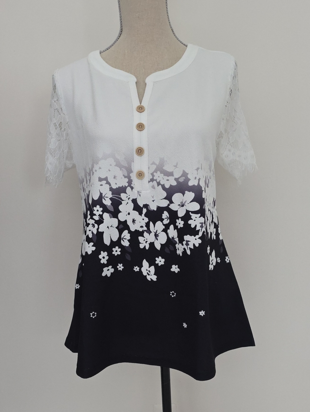 NWT White and Black Floral Lace Sleeve Top Size S